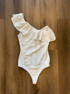 Show me your mumu white bodysuit